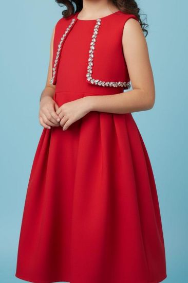 صورة فستان أحمر بقصات جانبيه أنيقه